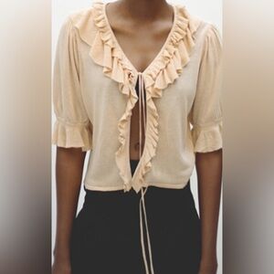 Zara Women's Ruffled Cream Top/ Size M